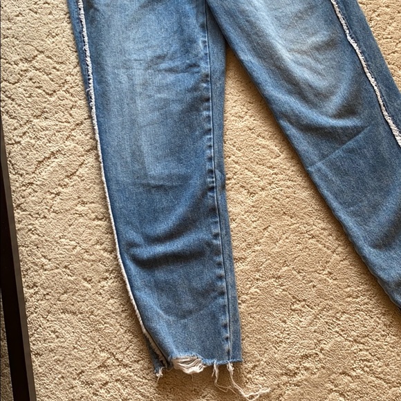Jeans - Picture 2 of 3